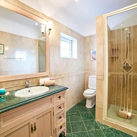וילה Villa In Albufeira Near Sea Beach *