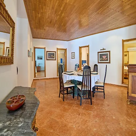 Villa In Albufeira Near Sea Beach וילה אלבופיירה